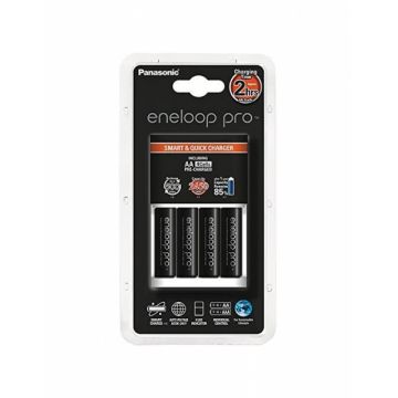 Panasonic Incarcator Eneloop cu 4 AA acumulatori inclusi Panasonic Incarcator Eneloop cu 4 AA acumulatori inclusi